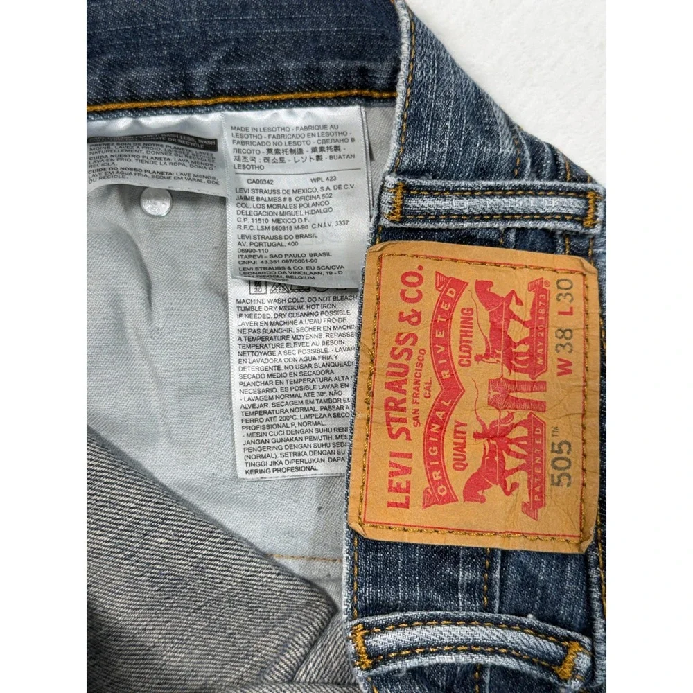 Levis 505 Regular Fit Straight Leg Jeans Men 38x27 Mid Wash Blue Denim  Alt Hem